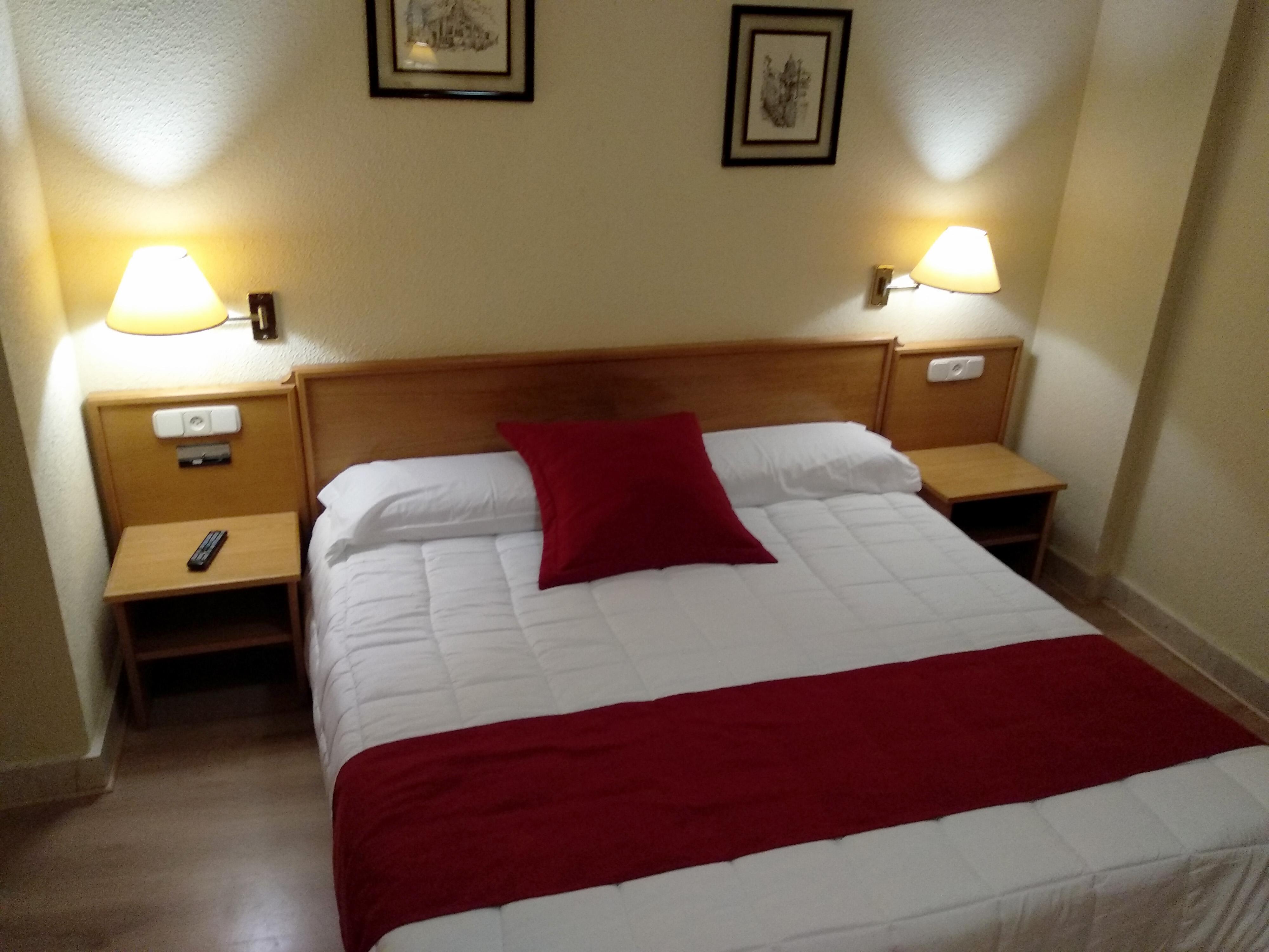Hotel Helmantico Villares de la Reina Екстер'єр фото