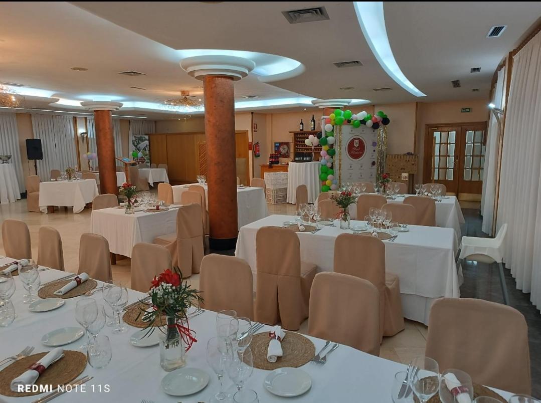 Hotel Helmantico Villares de la Reina Екстер'єр фото